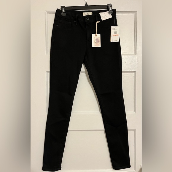 Black Jessica Simpson pants. Size 28. NWT - Picture 2 of 4